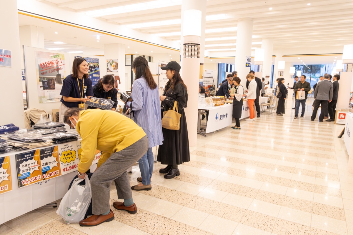 卒業生オーナー物産展・卒業生出店ブース